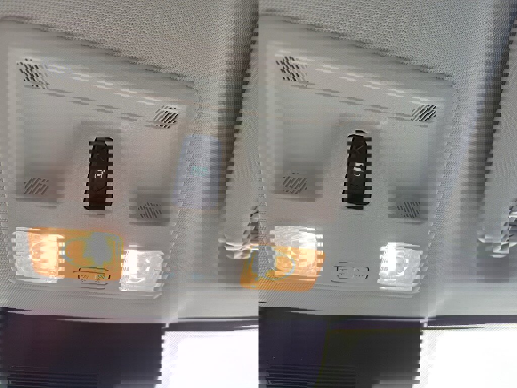 New 2026 Ford Maverick XLT w/ XLT Luxury Package image 32