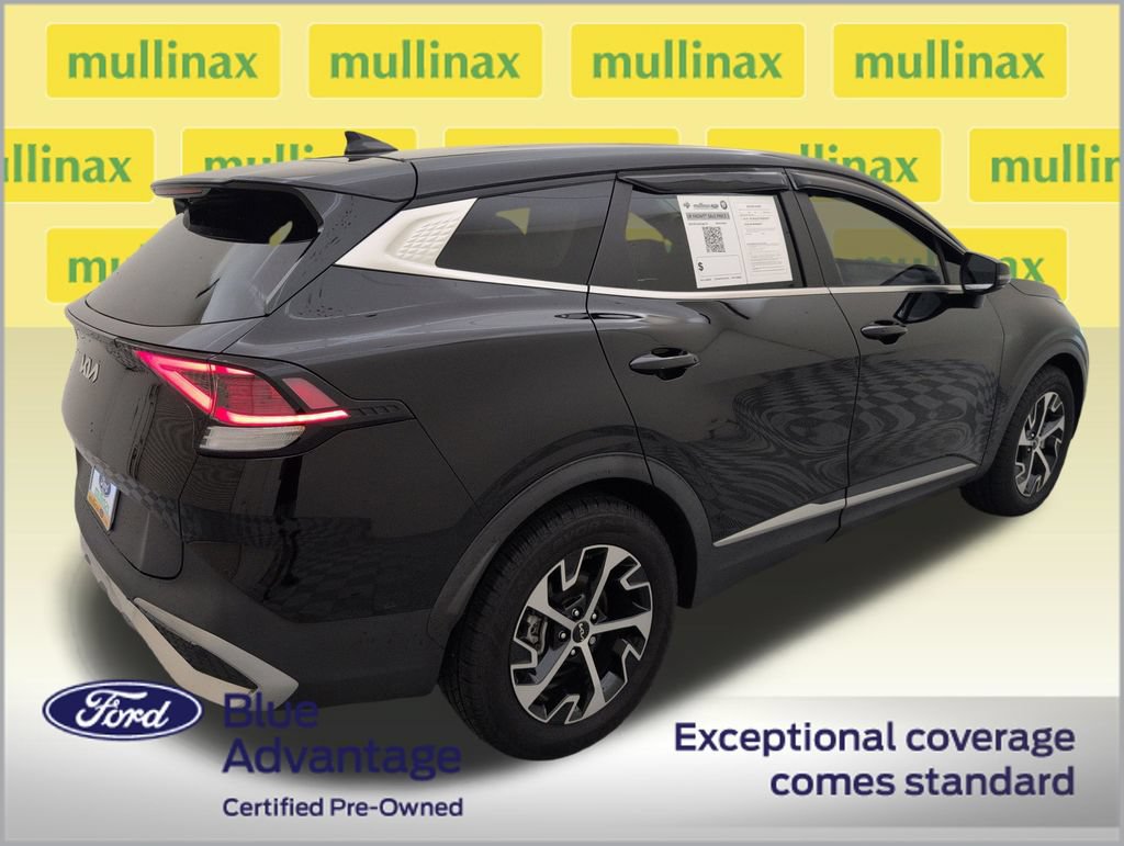 Used 2023 Kia Sportage EX FWD image 3