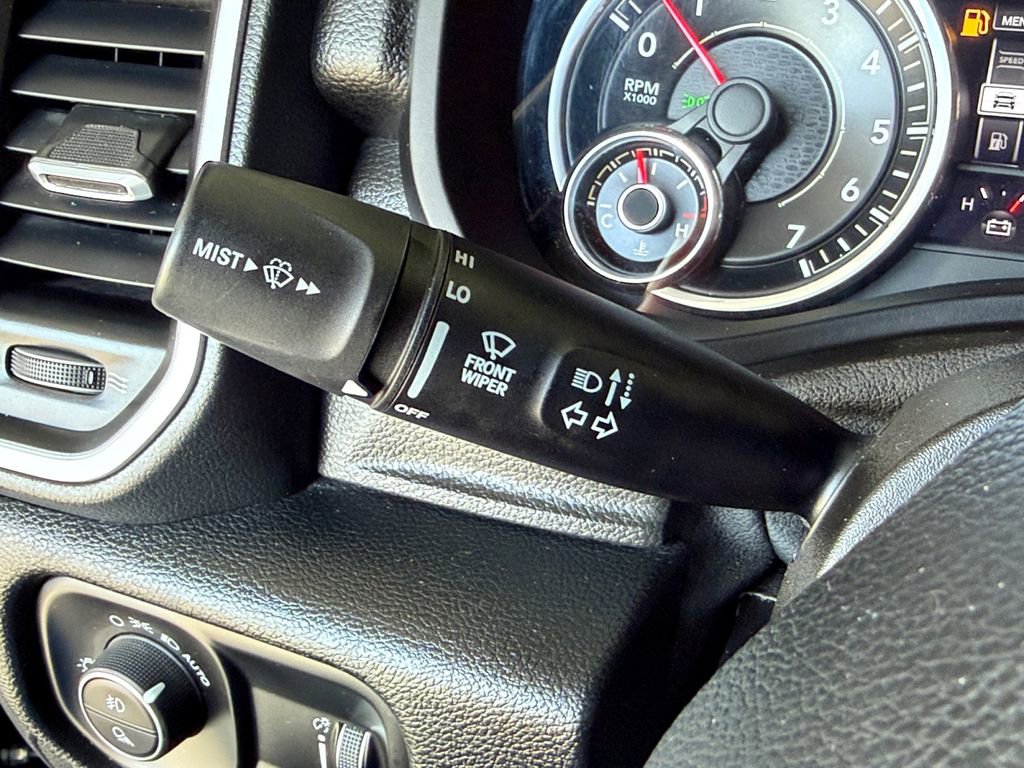 Used 2021 RAM 1500 Big Horn RWD image 40