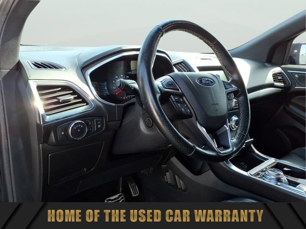 Used 2019 Ford Edge ST w/ Equipment Group 401A AWD/4WD image 16