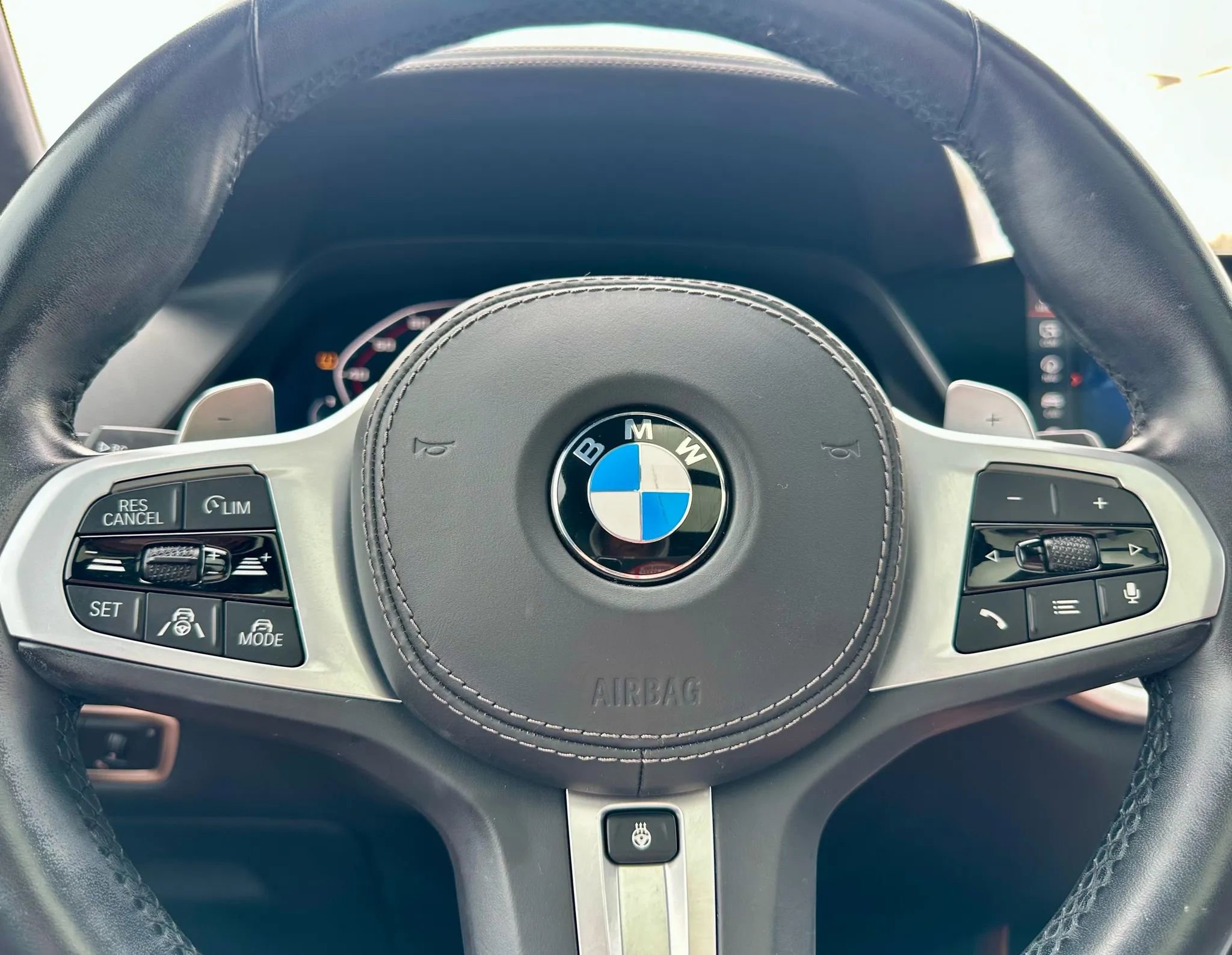 Used 2021 BMW X7 M50i w/ Dynamic Handling Package image 18