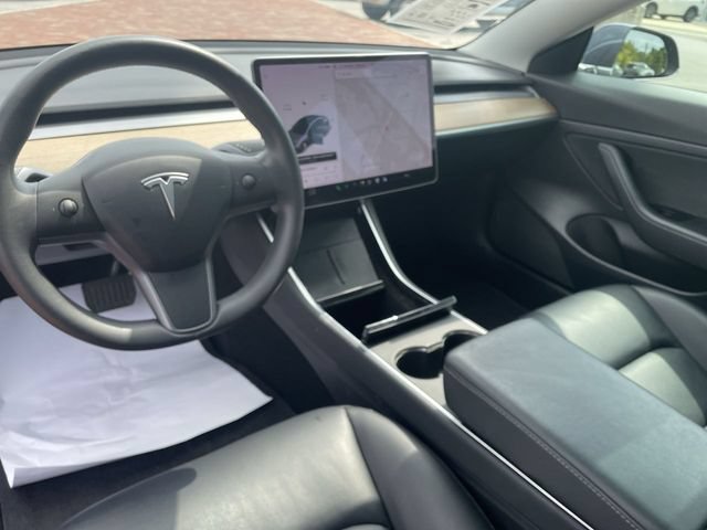 Used 2020 Tesla Model 3 Standard Range Plus RWD image 19