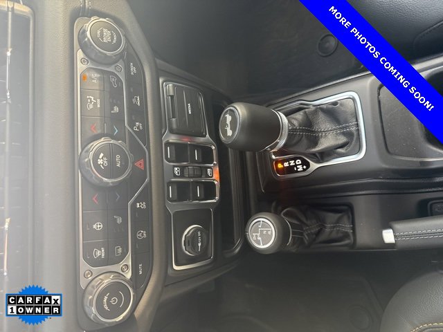 Used 2025 Jeep Wrangler Sahara image 25