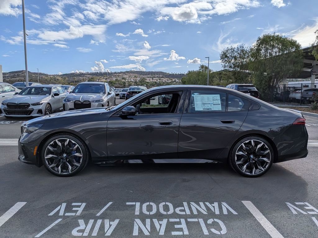 New 2026 BMW i5 eDrive40 image 6