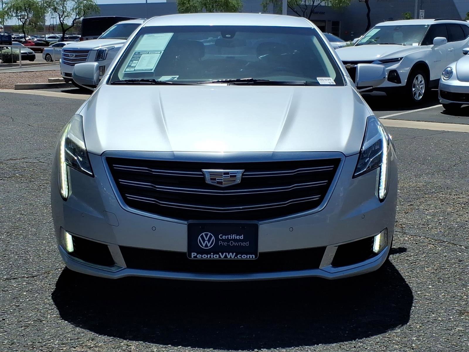 Used 2019 Cadillac XTS Luxury FWD image 2