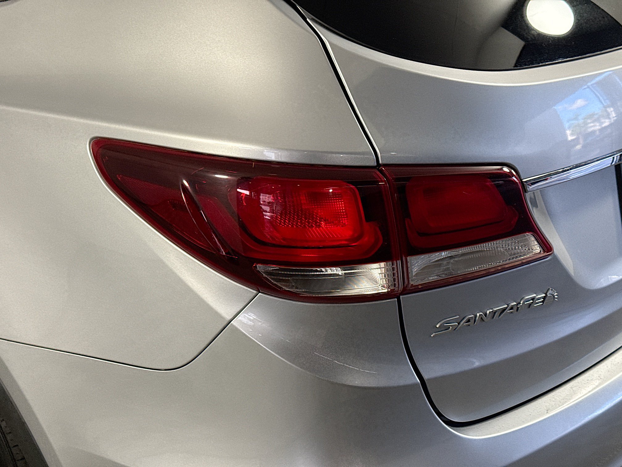 Used 2018 Hyundai Santa Fe SE FWD image 35