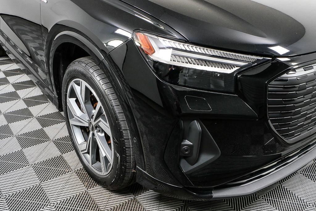 Certified 2023 Audi Q4 e-tron Prestige w/ Black Optic Package image 37