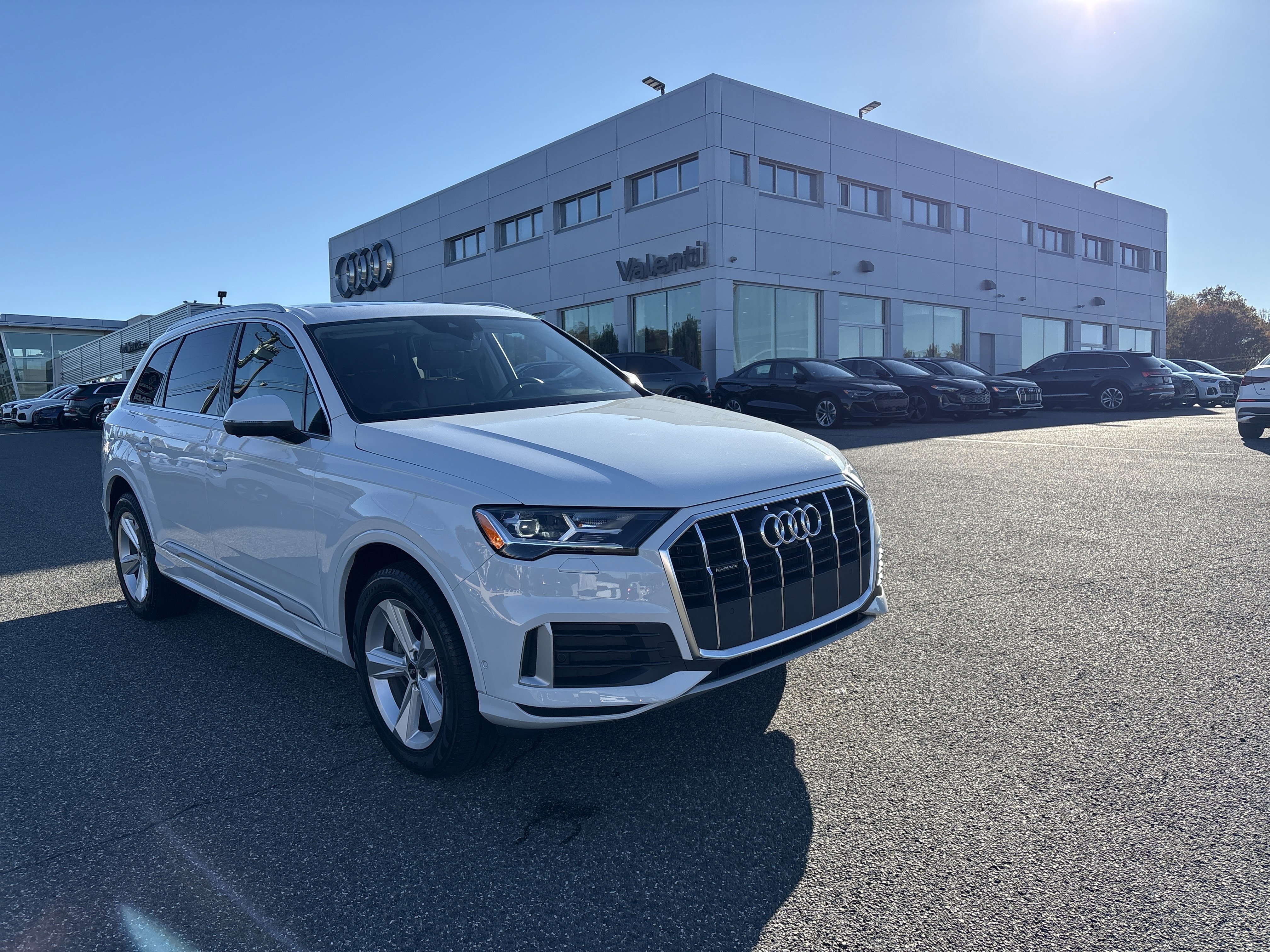 Certified 2022 Audi Q7 2.0T Premium w/ Convenience Package image 1