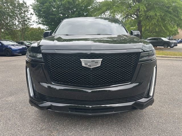 Used 2021 Cadillac Escalade ESV Sport w/ Driver Assist Tech Package AWD/4WD image 2
