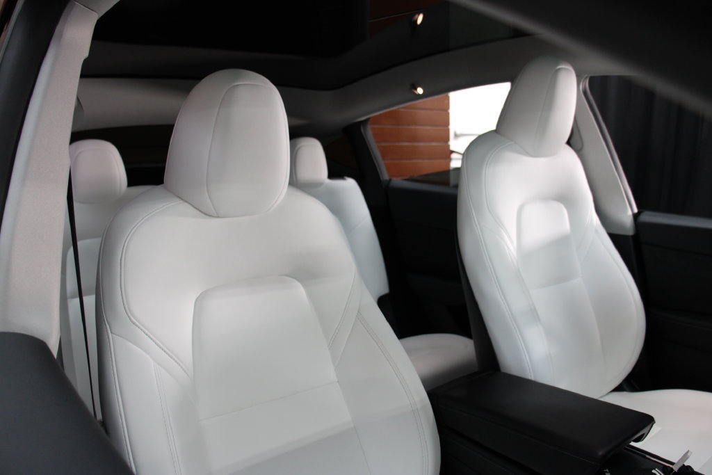 Used 2023 Tesla Model Y Performance AWD/4WD image 22