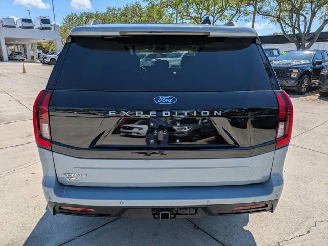Certified 2025 Ford Expedition Active image 13