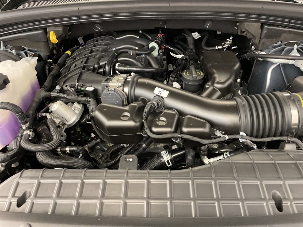 New 2025 Jeep Grand Cherokee L Limited RWD image 17