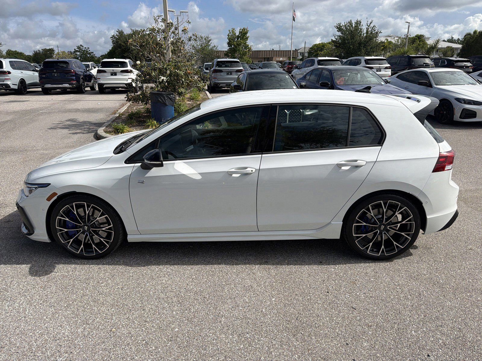 Used 2025 Volkswagen Golf w/ Euro Style Package AWD/4WD image 9