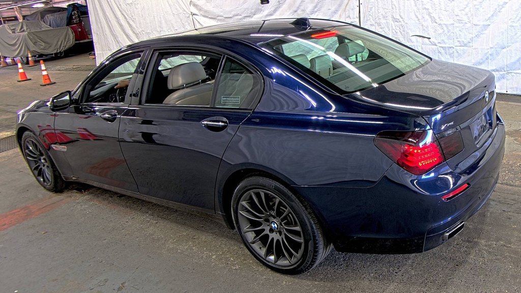 Used 2014 BMW 750Li xDrive AWD/4WD image 4