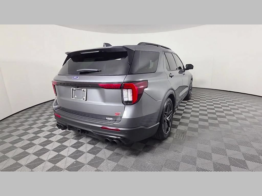 Used 2025 Ford Explorer ST w/ Sun And Sound Package AWD/4WD image 40