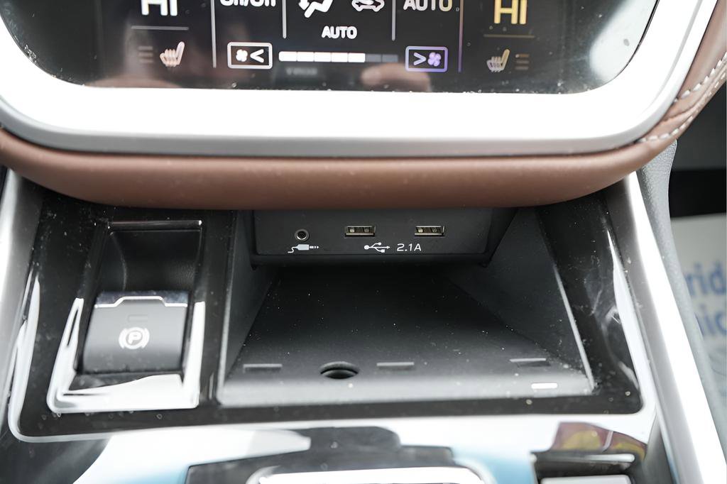 Used 2020 Subaru Outback Touring XT image 38