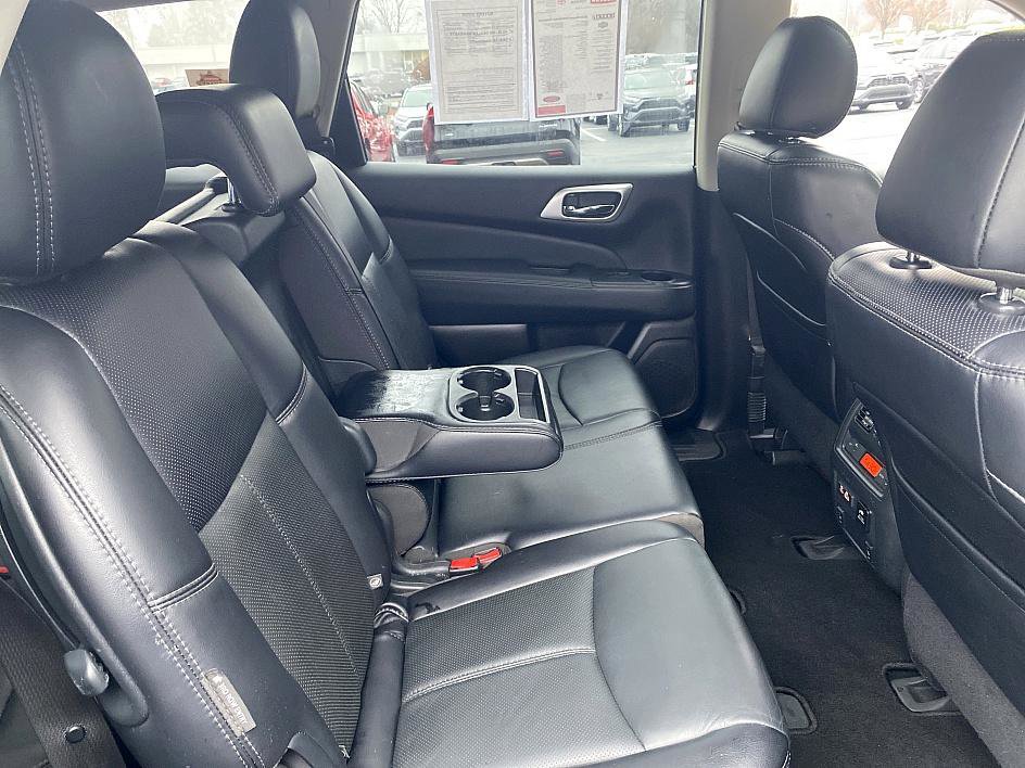 Used 2020 Nissan Pathfinder Platinum image 13