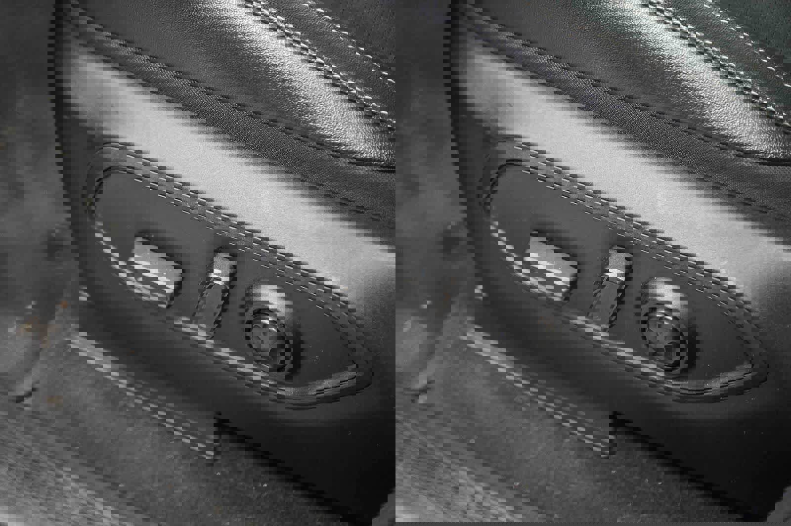 Used 2023 Jeep Grand Cherokee 4WD 4xe w/ Luxury Tech Group II image 23