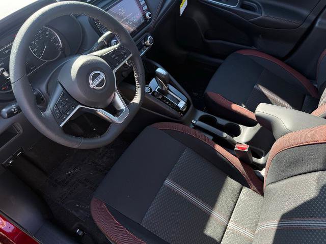 New 2025 Nissan Versa SR w/ Trunk Package FWD image 16
