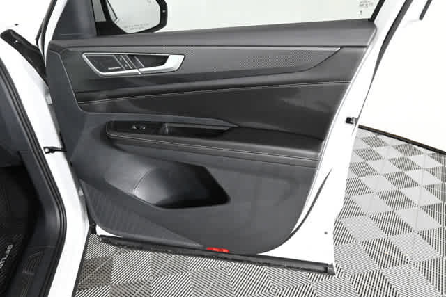 New 2026 Volkswagen Atlas Cross Sport SEL Premium R-Line image 32