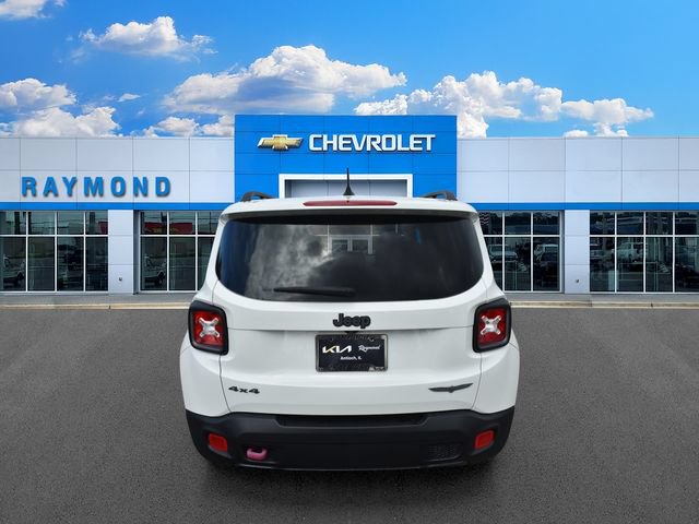 Used 2017 Jeep Renegade Trailhawk AWD/4WD image 4