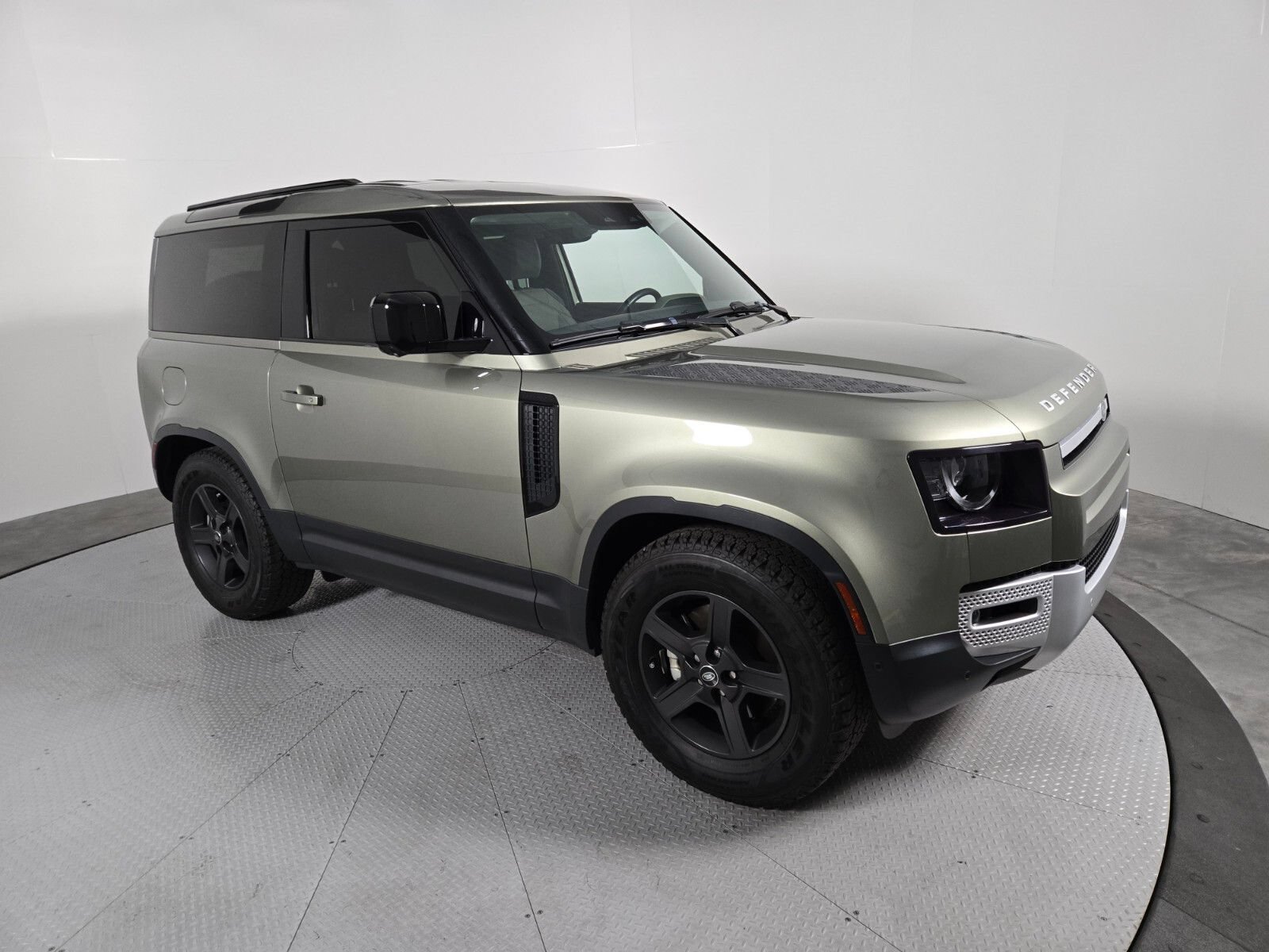 Used 2023 Land Rover Defender 90 S AWD/4WD image 15