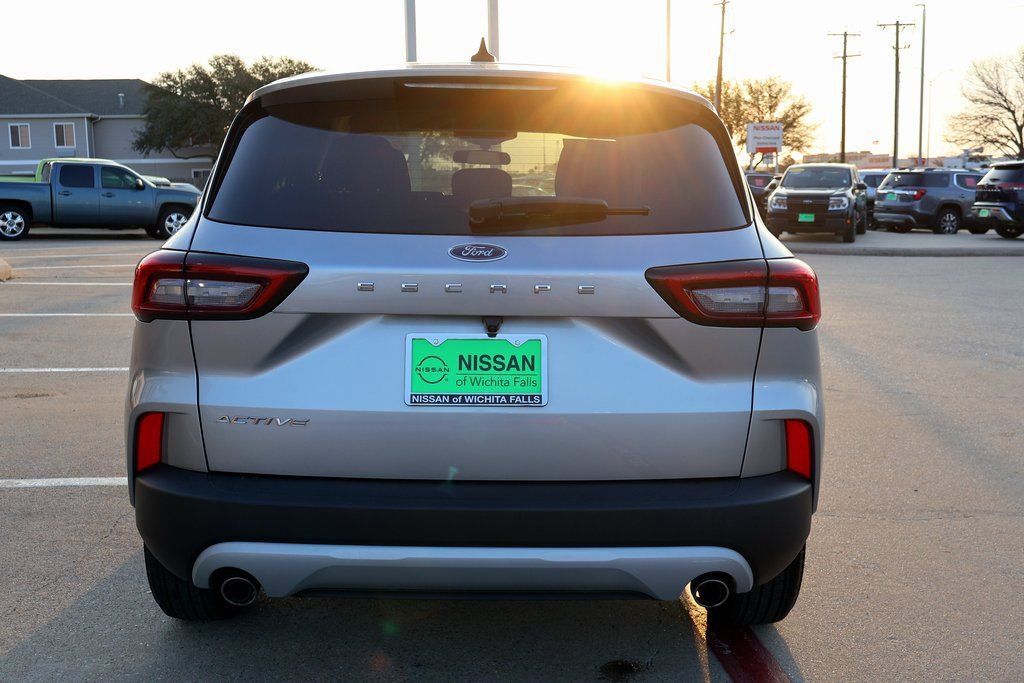 Used 2024 Ford Escape Active image 7