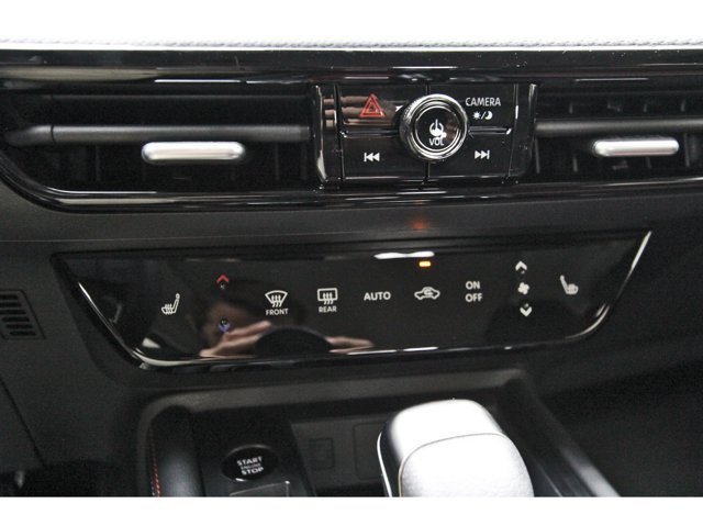 New 2027 Nissan Kicks SR w/ SR Premium Package FWD image 25