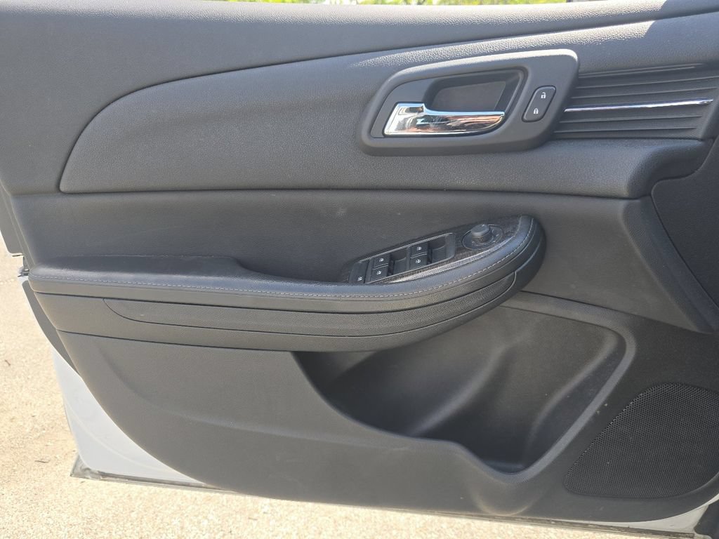Used 2015 Chevrolet Malibu LT FWD image 21