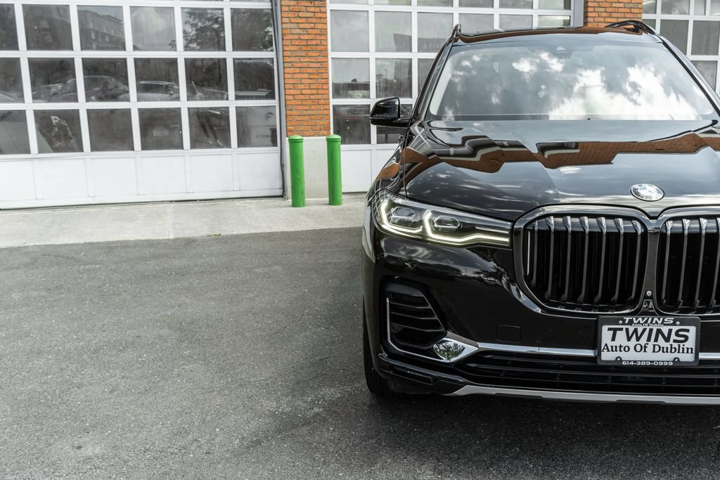 Used 2020 BMW X7 xDrive40i w/ Cold Weather Package AWD/4WD image 41