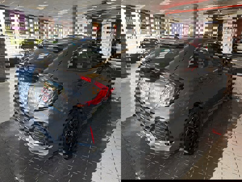 Used 2019 Honda Civic EX image 6