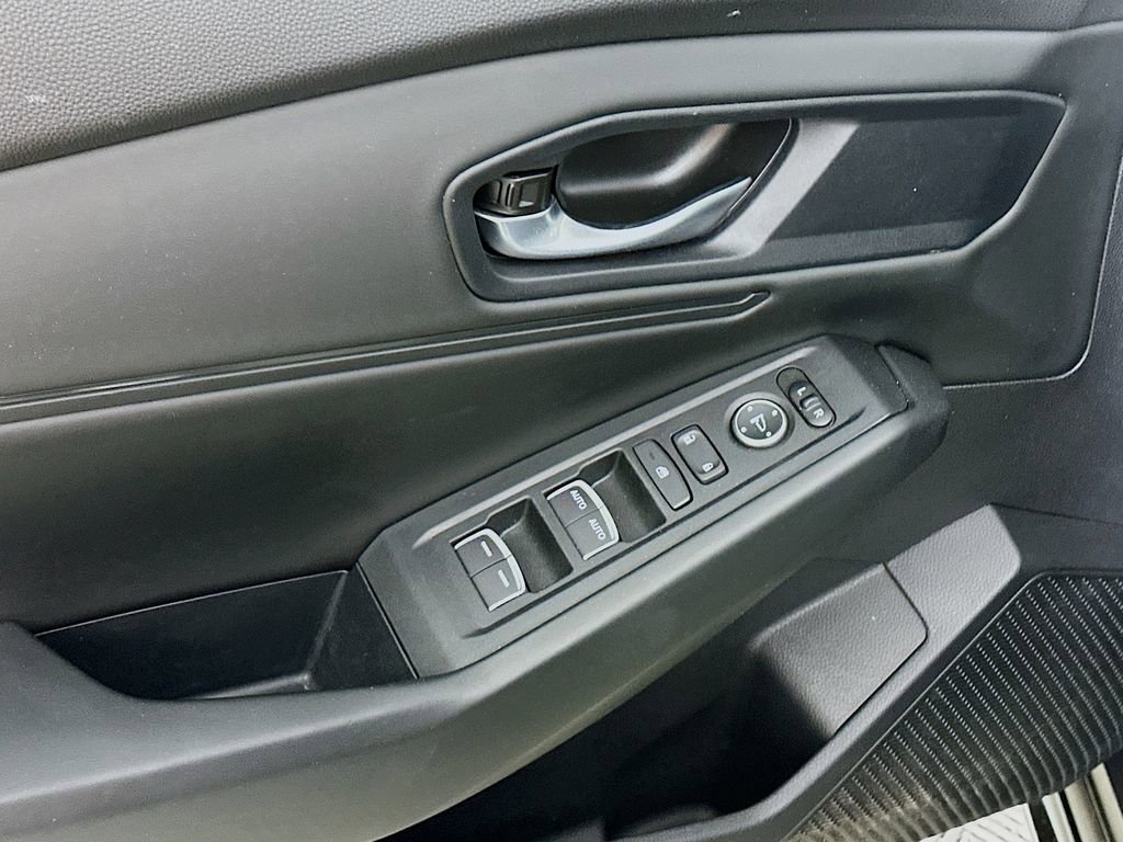 Certified 2025 Honda Accord SE image 21