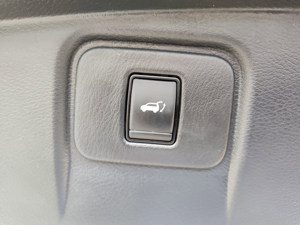 Used 2023 Nissan Murano SL image 10