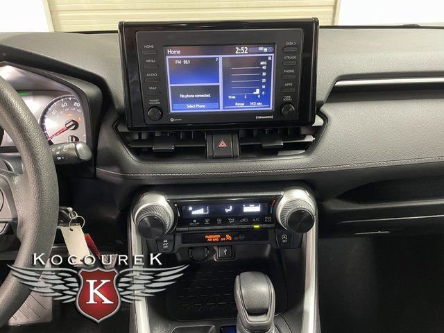 Used 2022 Toyota RAV4 LE AWD/4WD image 16