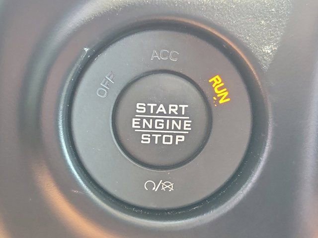 Used 2021 Jeep Wrangler Sport S image 26