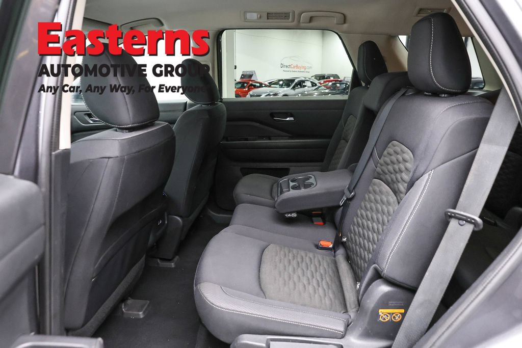 Used 2022 Nissan Pathfinder SV FWD image 22