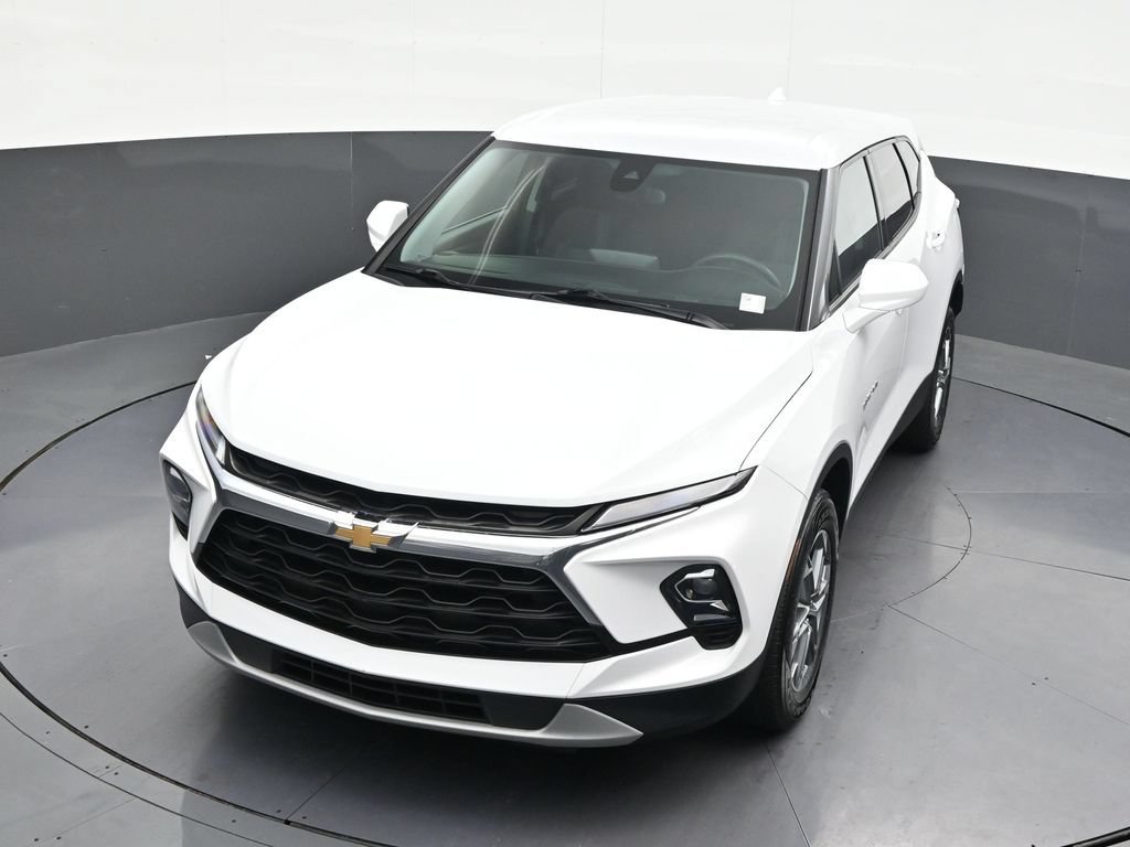 Used 2024 Chevrolet Blazer LT FWD image 27
