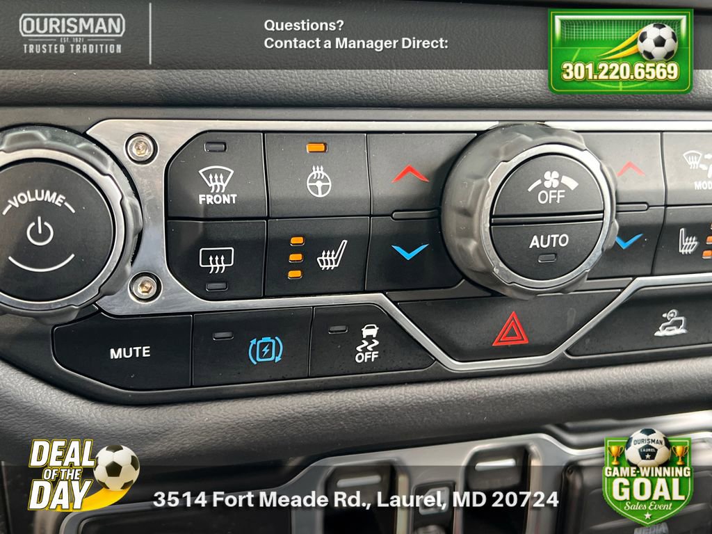 Used 2024 Jeep Wrangler Unlimited Sahara AWD/4WD image 28