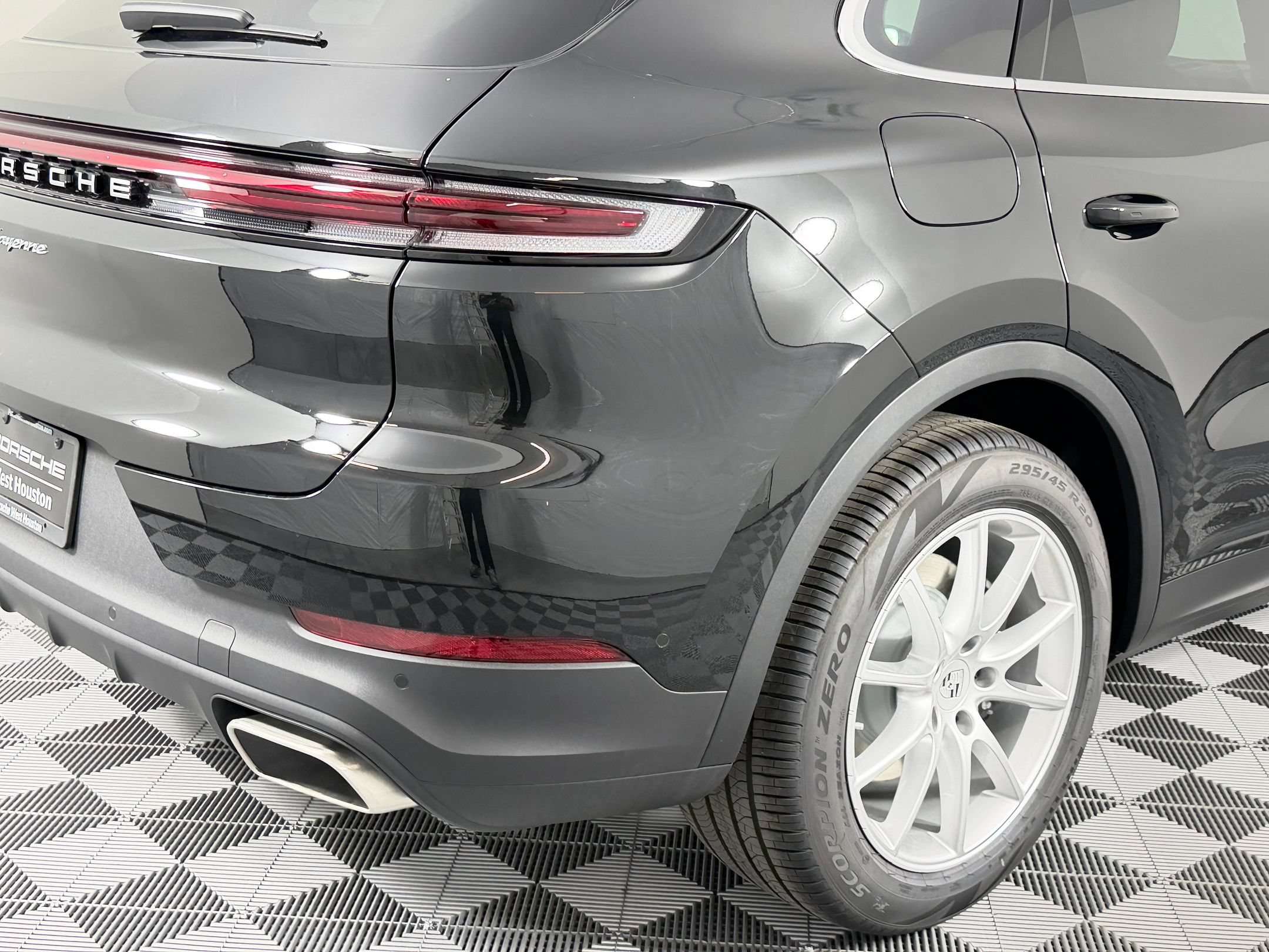 New 2026 Porsche Cayenne AWD/4WD image 29
