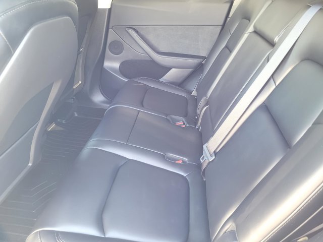 Used 2024 Tesla Model Y Long Range AWD/4WD image 13