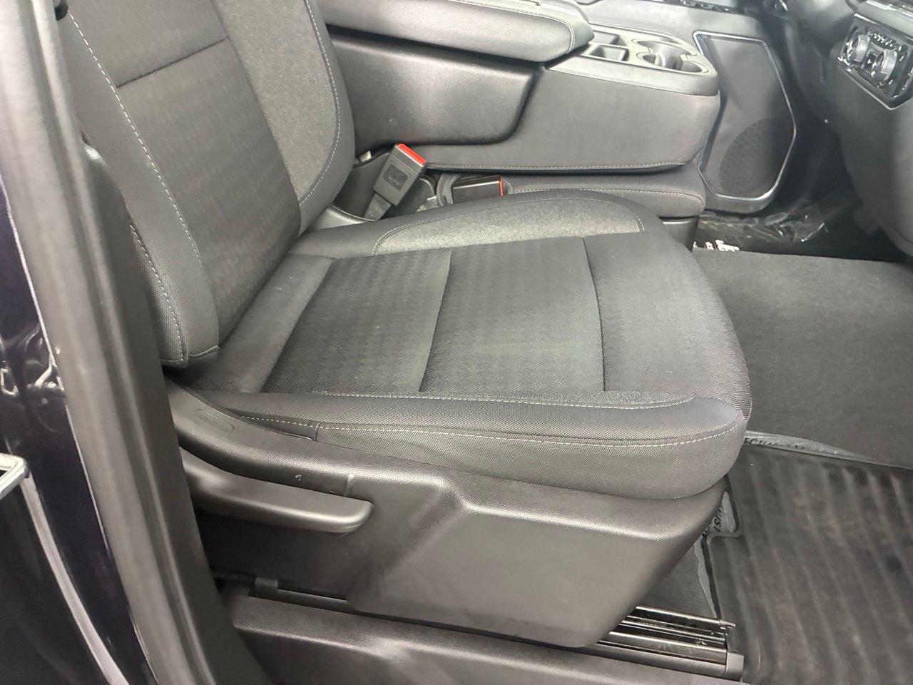 Used 2024 Chevrolet Silverado 1500 LT image 35