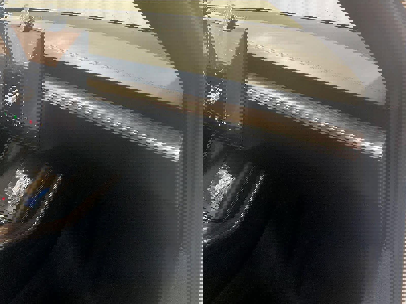 Used 2022 Tesla Model S AWD/4WD image 13