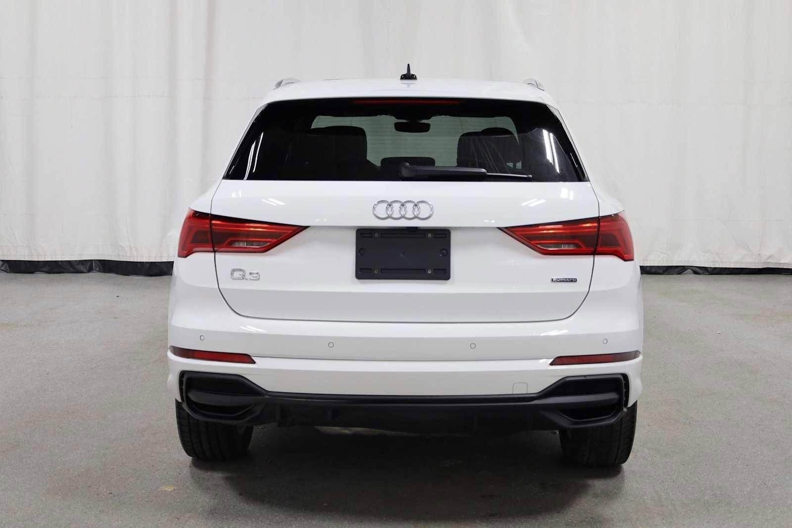 Used 2023 Audi Q3 2.0T Premium w/ Convenience Package image 7