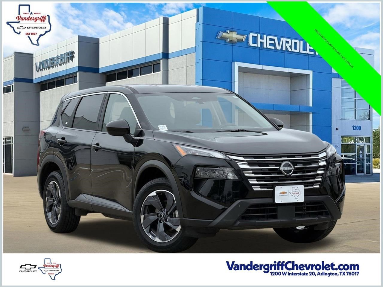 Used 2025 Nissan Rogue SV FWD image 1