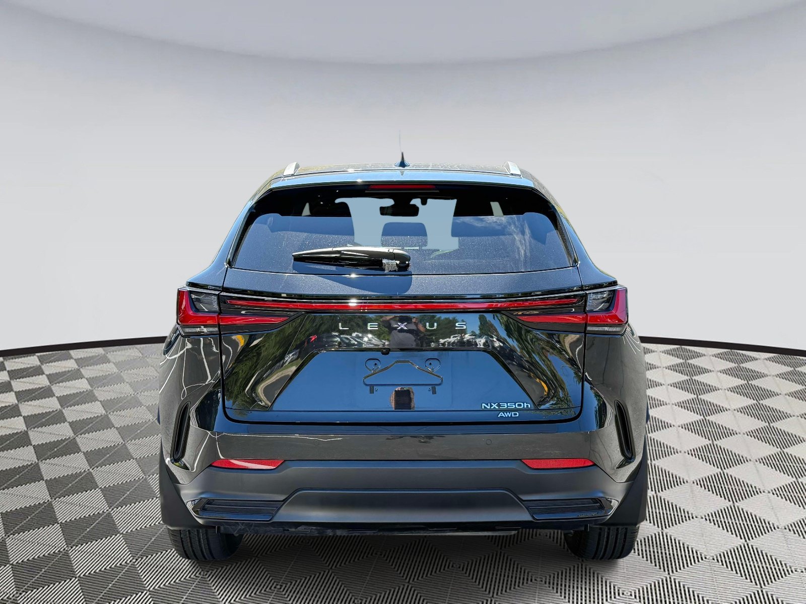 Used 2024 Lexus NX 350h AWD image 3