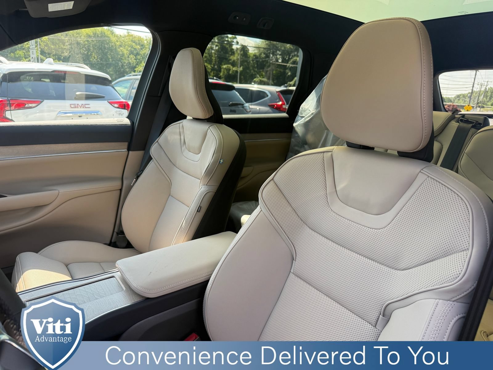 New 2026 Volvo EX90 Plus AWD/4WD image 12