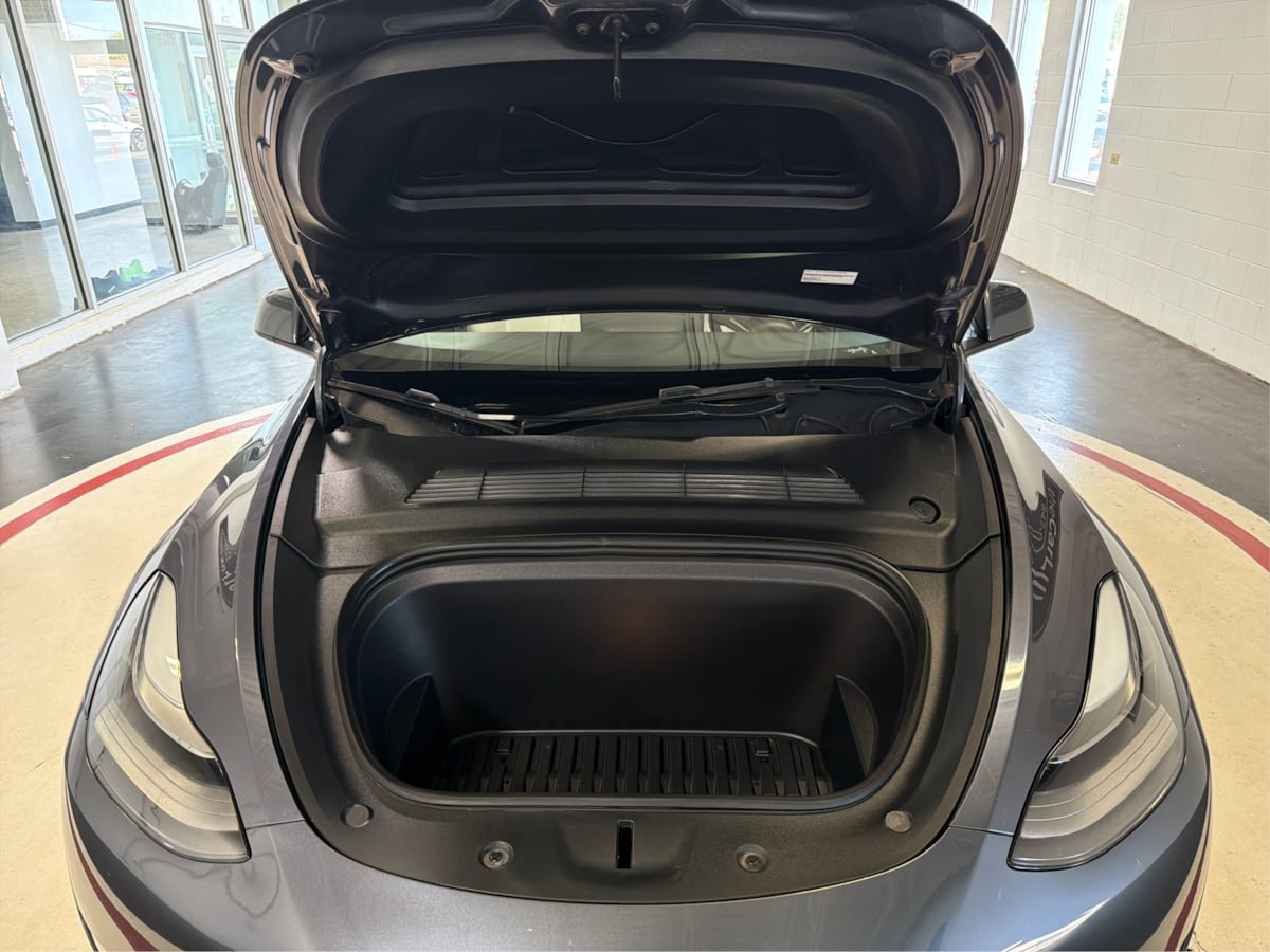Used 2023 Tesla Model Y Long Range AWD/4WD image 11