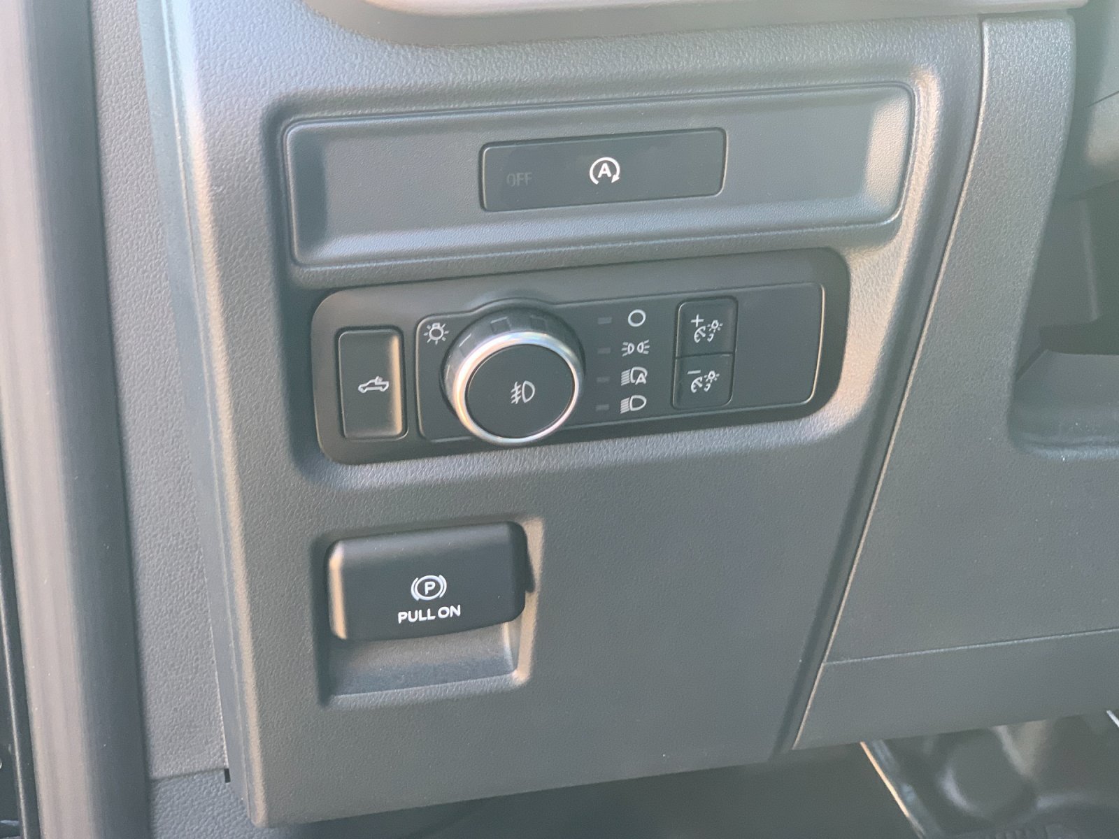 Used 2025 Ford F150 XL w/ Equipment Group 103A High AWD/4WD image 29