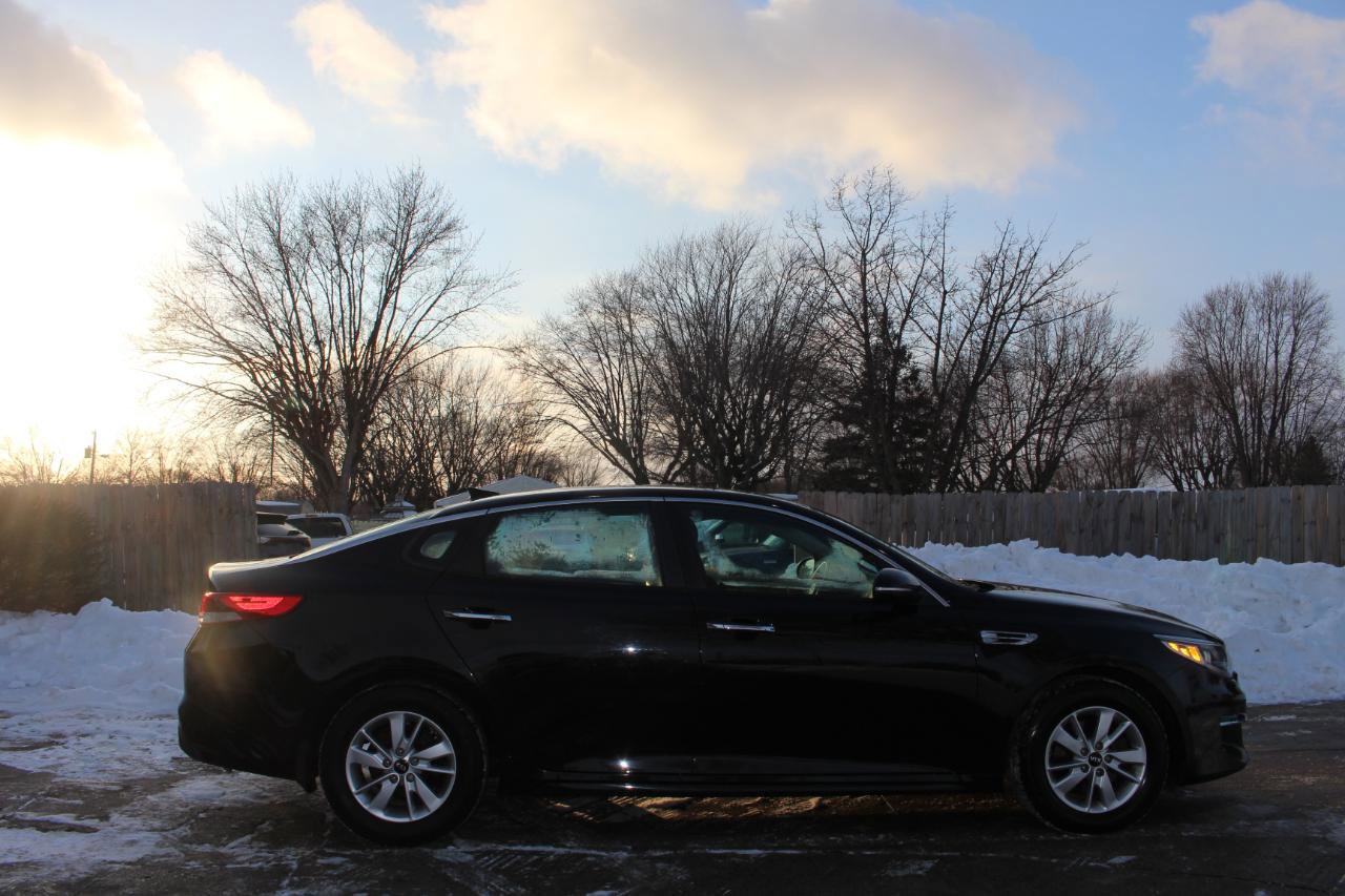 Used 2018 Kia Optima LX image 11