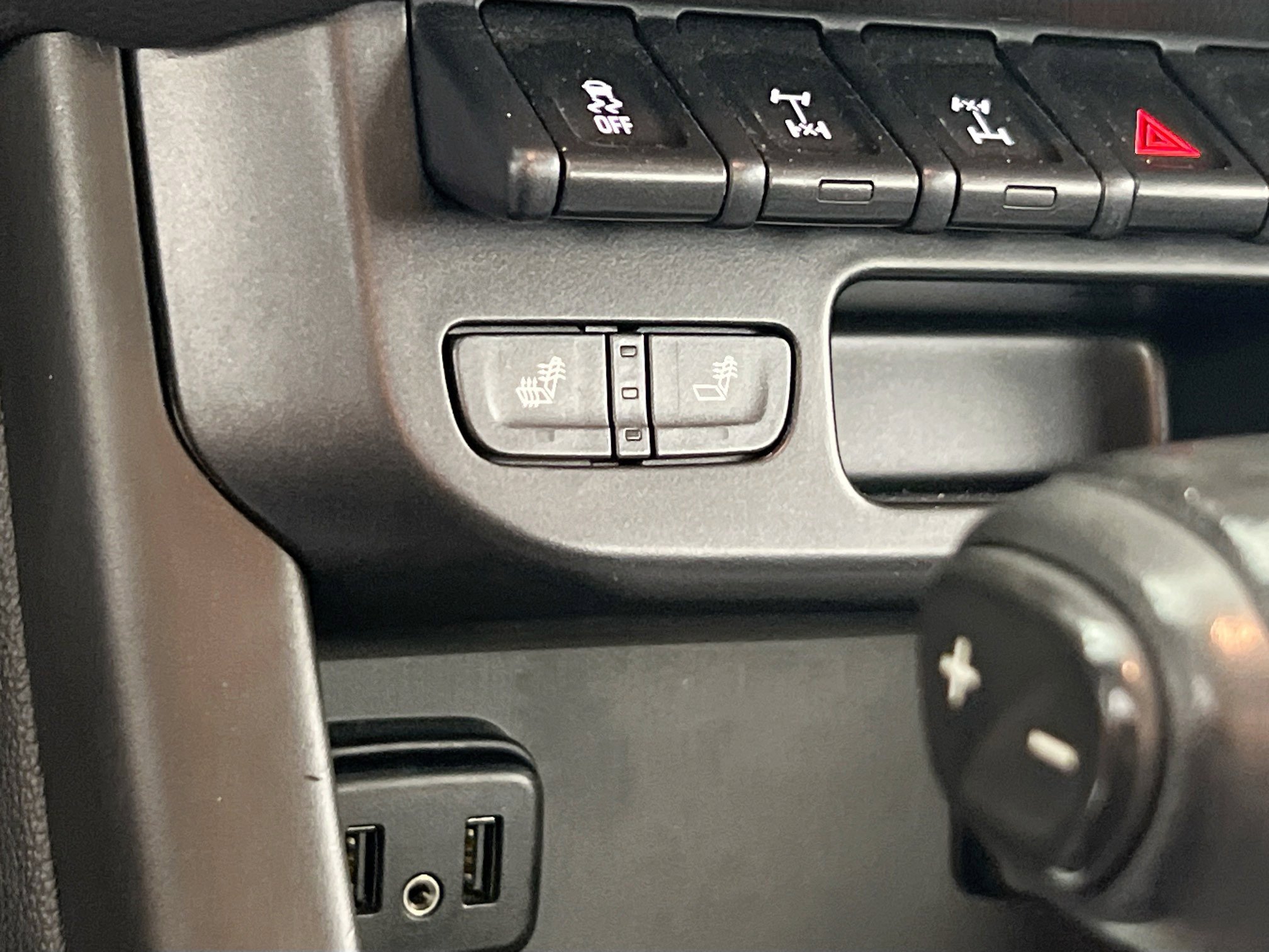 Used 2020 Chevrolet Colorado ZR2 image 18